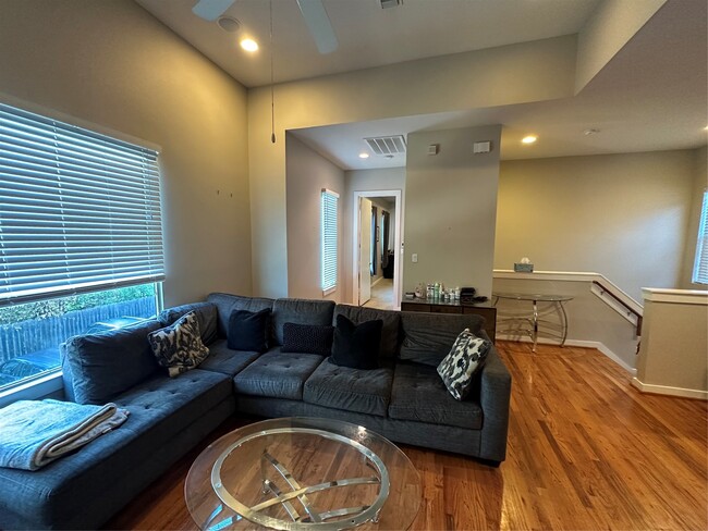 Photo - 1132 Patterson St