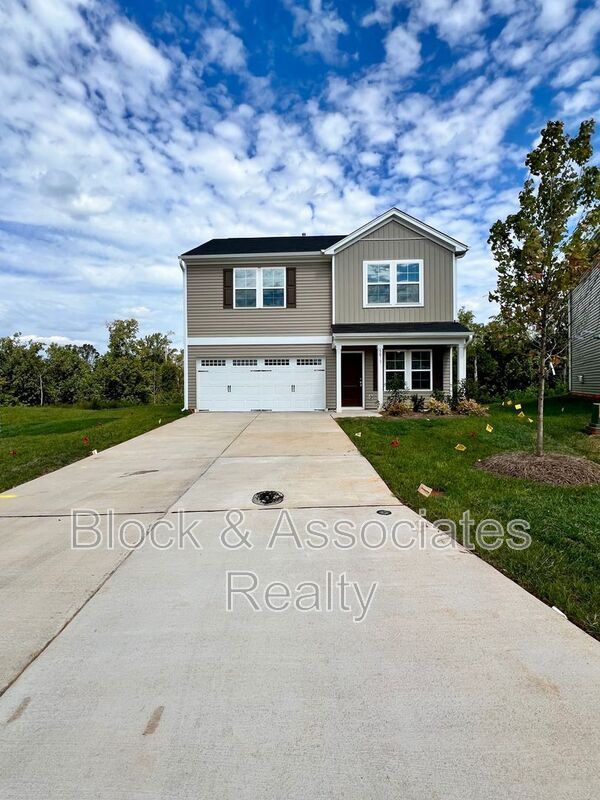 Building Photo - 4923 Southern Magnolia Dr Rental