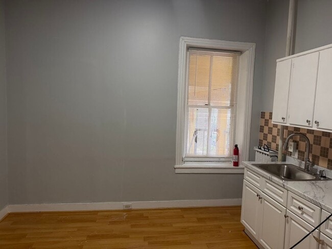 Photo - 25 S 9th St Unit 2 Front