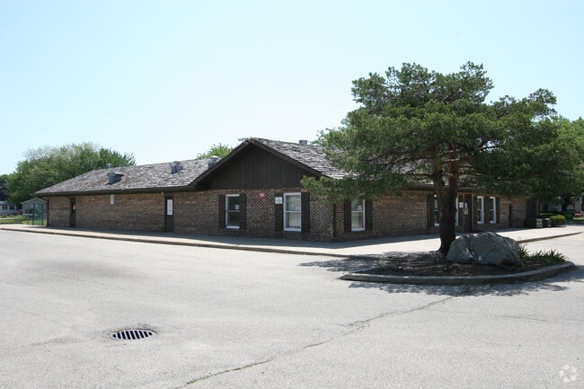 Photo - Whippletree Village