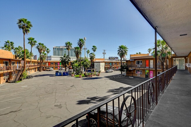 On The Boulevard Suites