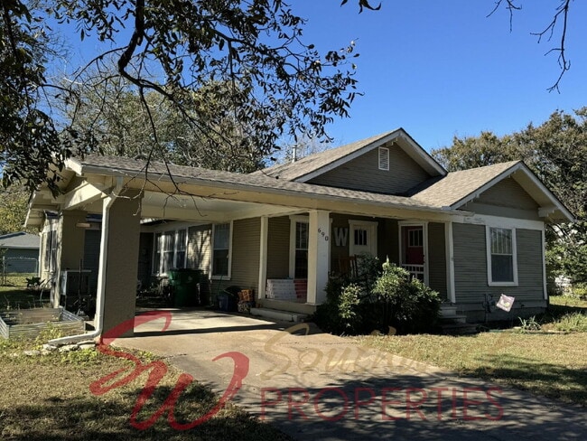 Photo - Delightful 2 bedroom, 2 bath with space and charm!!