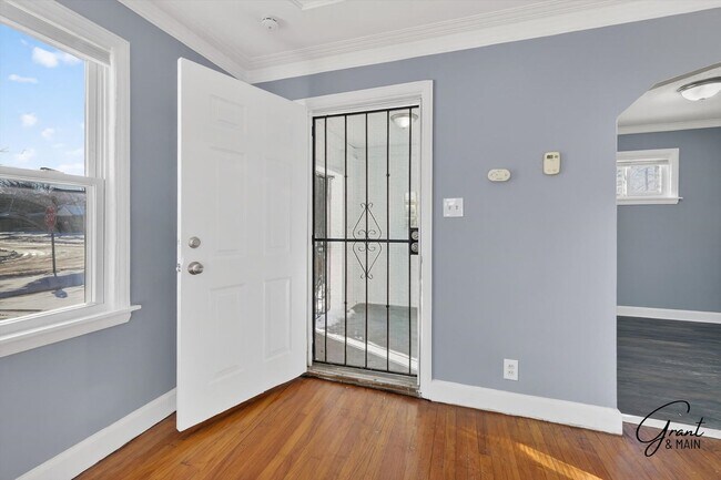 Photo - $1200 2 bedroom