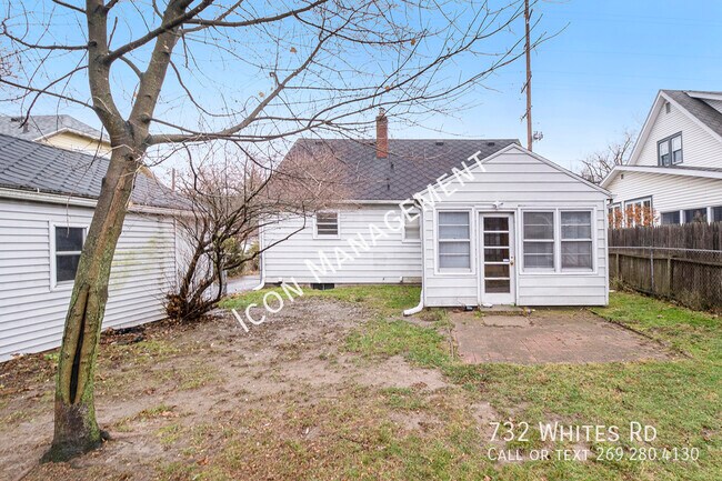 Photo - 732 Whites Rd