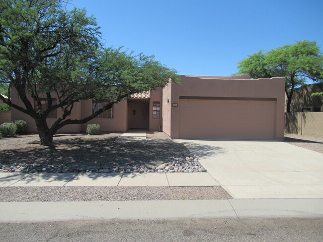 Building Photo - 3 BEDROOM HOME IN CONTINENTAL RANCH WITH SPARKLING POOL