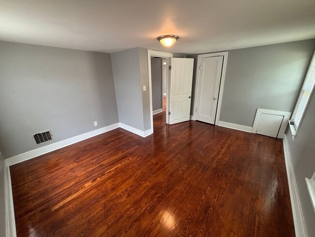 1060 Sugar Grove Rd SE
