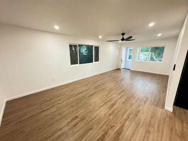 Photo - 1418-K Unidad Upper