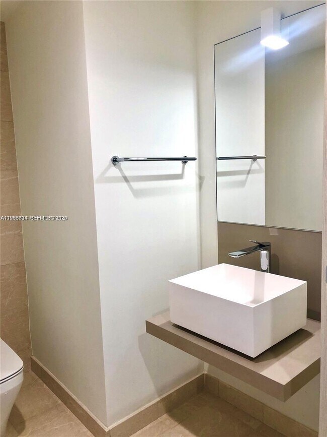 Photo - 1000 Brickell Plaza Unit 2414