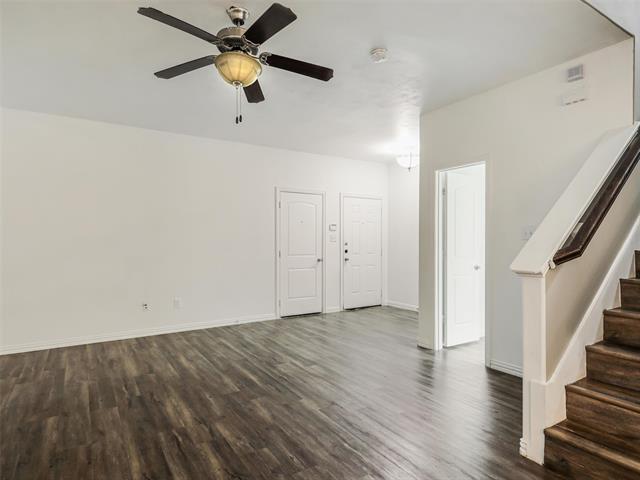 Photo - 4916 Villas Dr