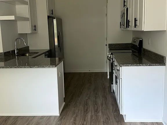 "Spacious 3-Bedroom Duplex Retreat at 705 West Parker Road, Greenville