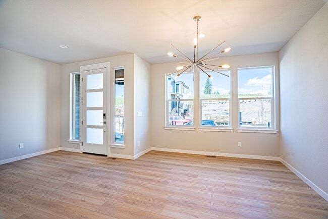 Photo - 2736 W Lumber Ln