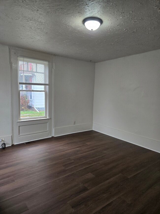 Photo - 317 Harrison St