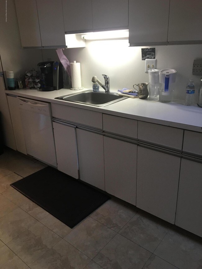 Photo - 215 Morgan Ave Unit 8