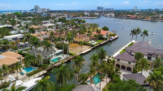 Photo - 700 Coral Way