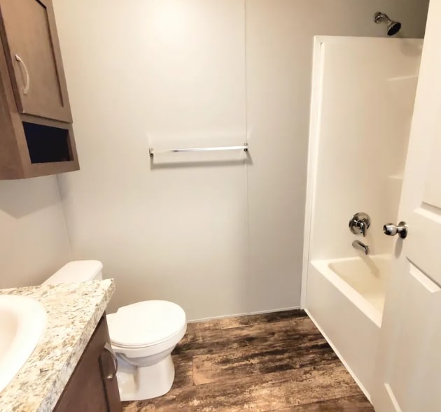 Photo - 8040 Harbour Dr