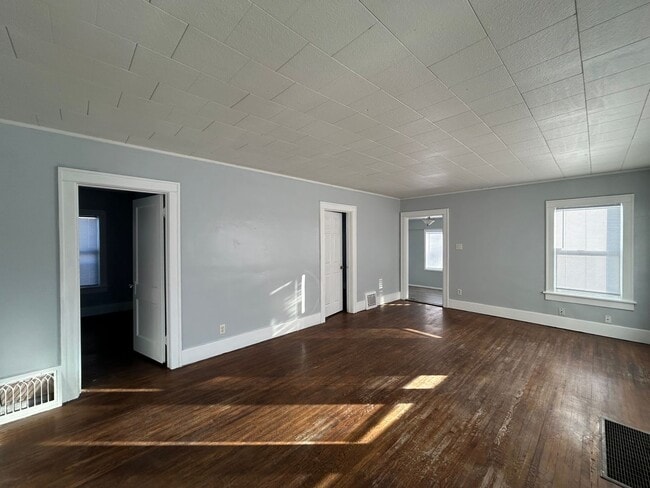 Photo - 1829 Frances Ave