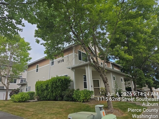 Building Photo - Foxwood at Lakeland Hills townhome condo for rent - 2 bedroom  2.5 bathroom with 2 car garage.  A...