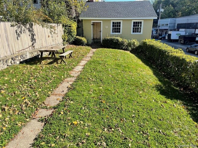 Photo - 135 Washington St