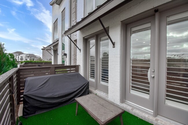 Photo - 16635 Bristol Steel Ln