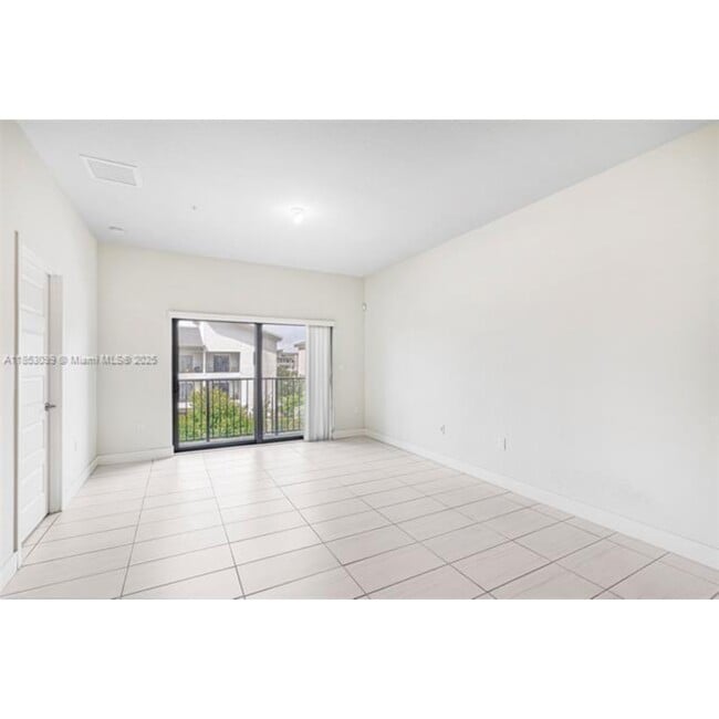 Photo - 7865 NW 104th Ave