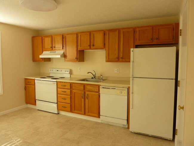 14 Larkspur Ln