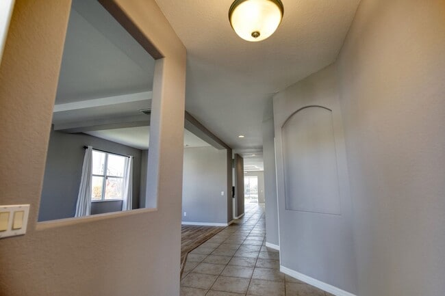 Photo - Annual Pool Home in The Stoneybrook Community of Venice!