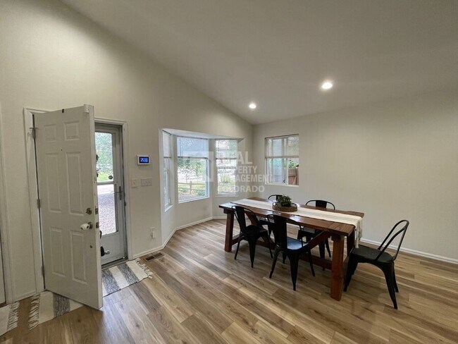Photo - 4626 Witches Hollow Ln