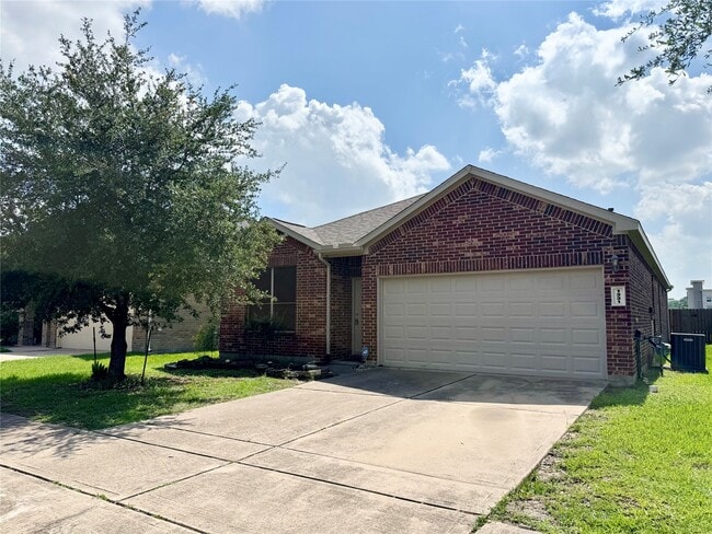 Building Photo - 1331 S Maple Dr
