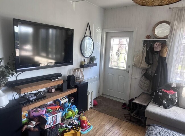 Photo - 6 Av 67E Unit Duplex