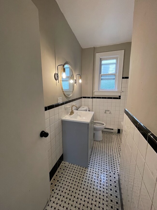 Photo - 111 Maffett St Unit 113 B -Front