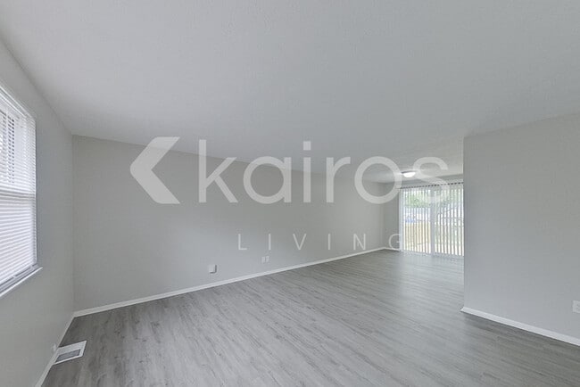 Photo - 10301 Starhaven Cir