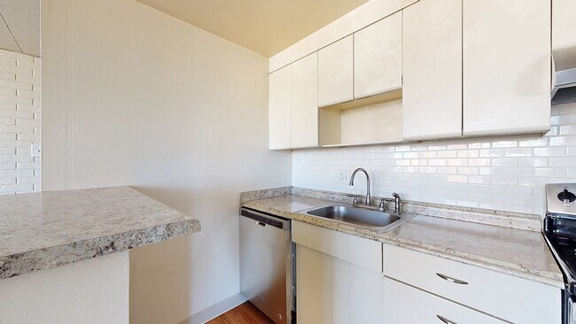 1 Bedroom - Four Winds