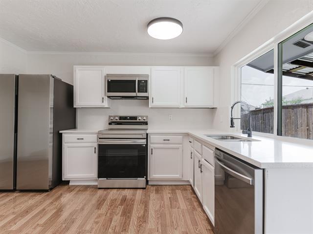 Photo - 5920 Maple Ln