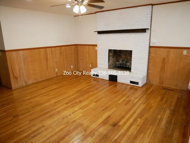 Photo - 678 Mack Rd