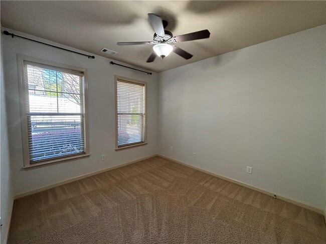 Photo - 800 Village Field Ct NW