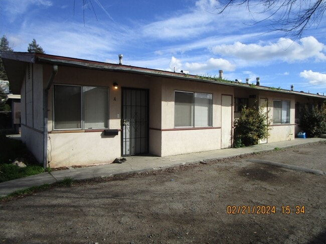 Building Photo - 503 30th St Unit 503 30th D Rental
