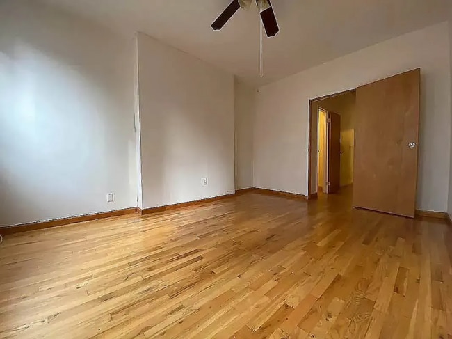 Photo - 3 bedroom in NYC NY 10036 Unit 4