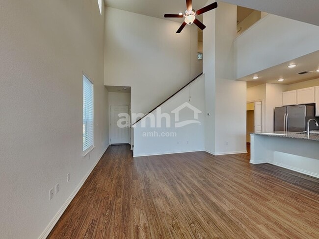 Photo - 2716 Geronimo Creek