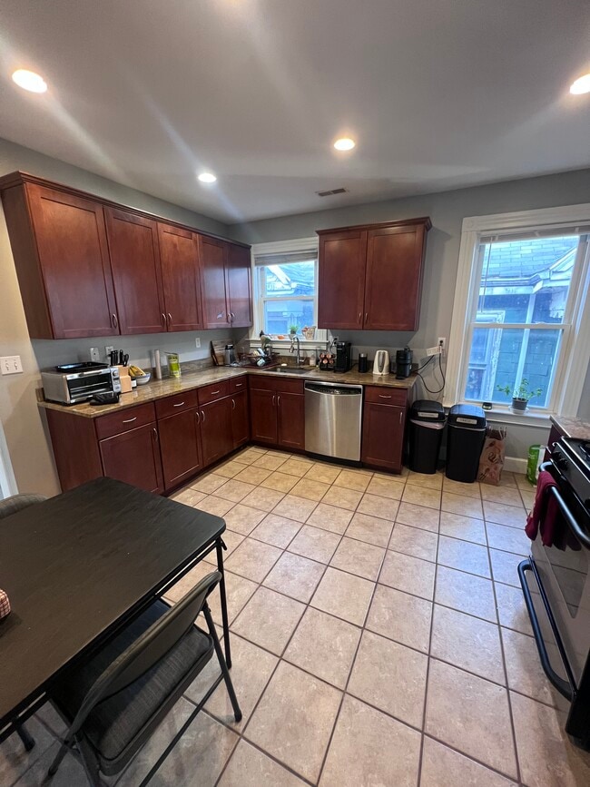 Photo - 122 Calumet St Unit 3