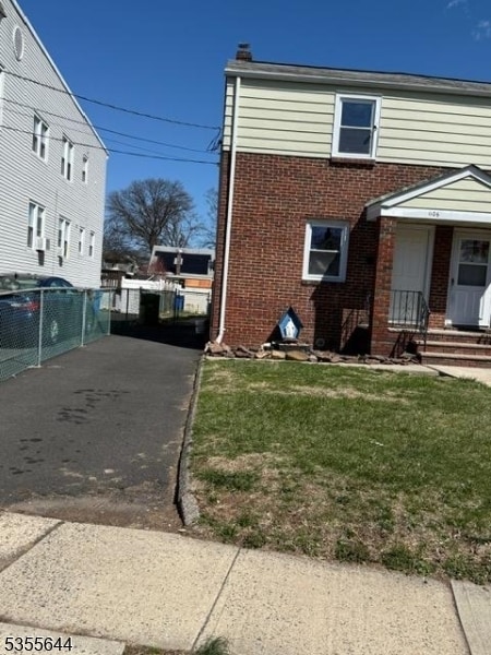 Photo - 1106 Walnut St House