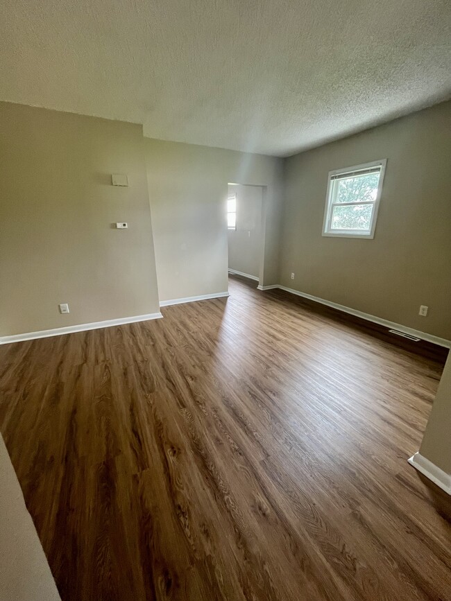 Building Photo - 227 Maple St Unit 227 Rental