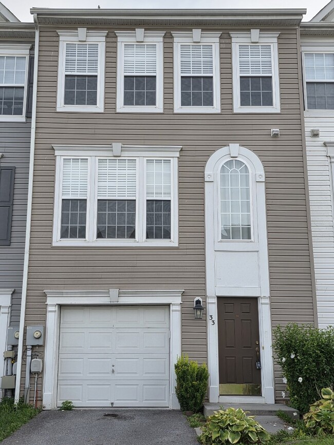 Building Photo - 33 Scholarship Ln Rental