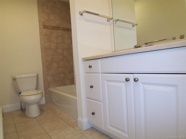 Photo - 180 Heritage Unit E