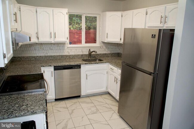 Photo - 7710 Merrick Ln