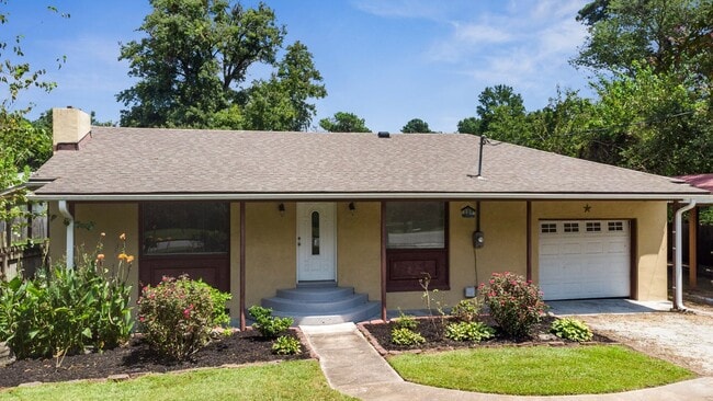 Building Photo - 104 Bernhurst Rd