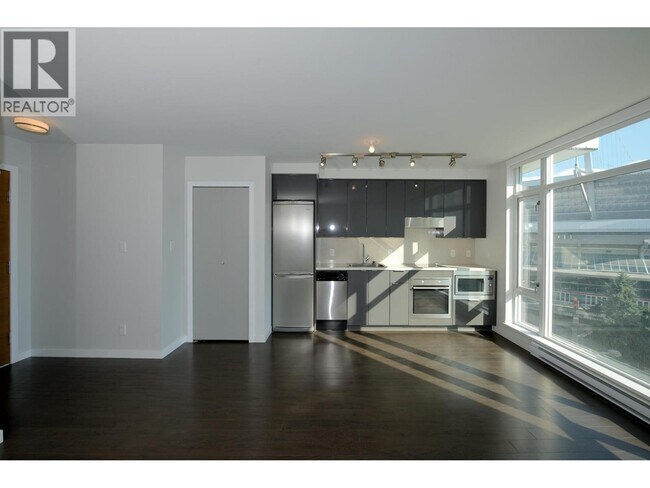 161 W Georgia St Unit 705