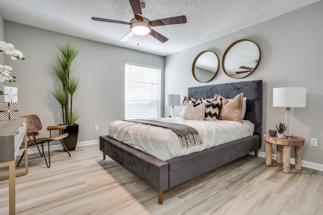 Photo - Evaline Apartments