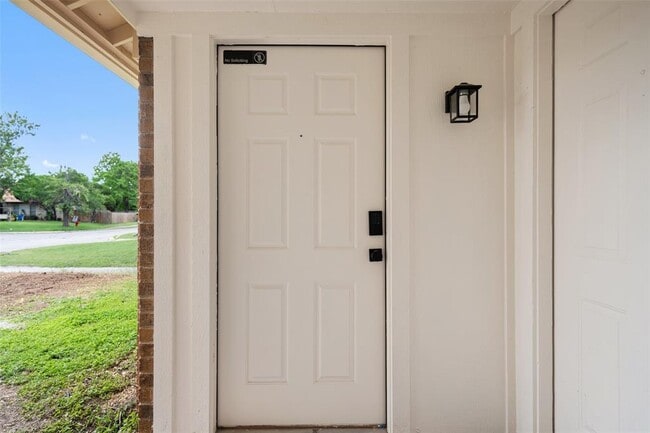 Photo - 1800 Nicole Cir Unit B