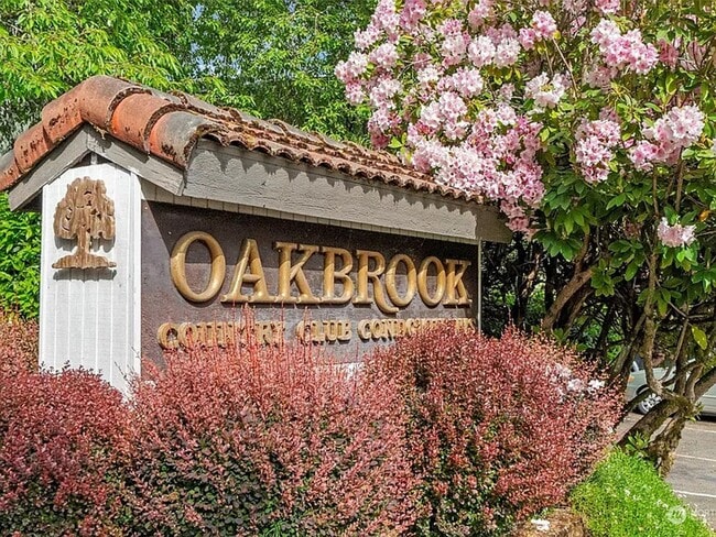 Photo - Beautiful 2-Bedroom, 2-Bath Condo in the Desirable Oakbrook Country Club Community