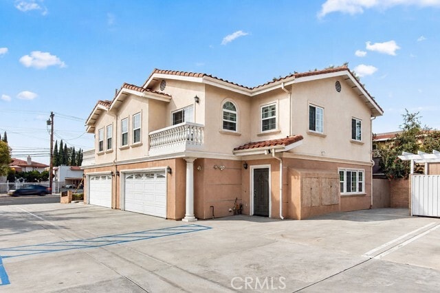 Photo - 7592 Artesia Blvd